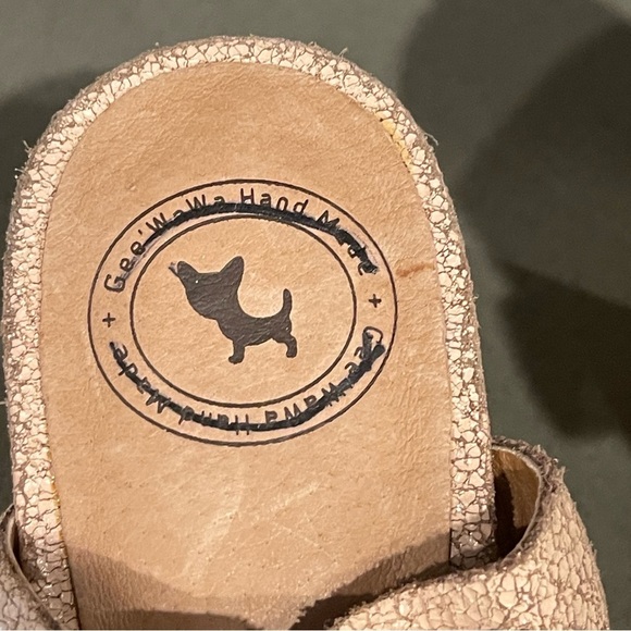 Anthropologie Gee Wawa handmade leather Wooden Clogs - Picture 4 of 8